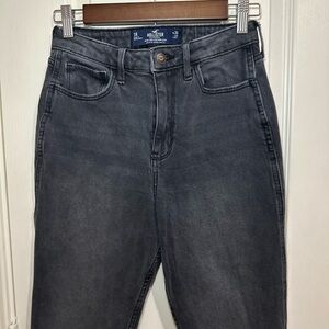 SOLD - Hollister Black Ultra High-Rise Mom Jeans